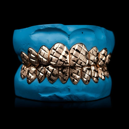 Gold Classic Slugg With Diamond Dust and Diamond Cut