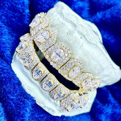 Eclipse - Gold Moissanite Halo Grillz