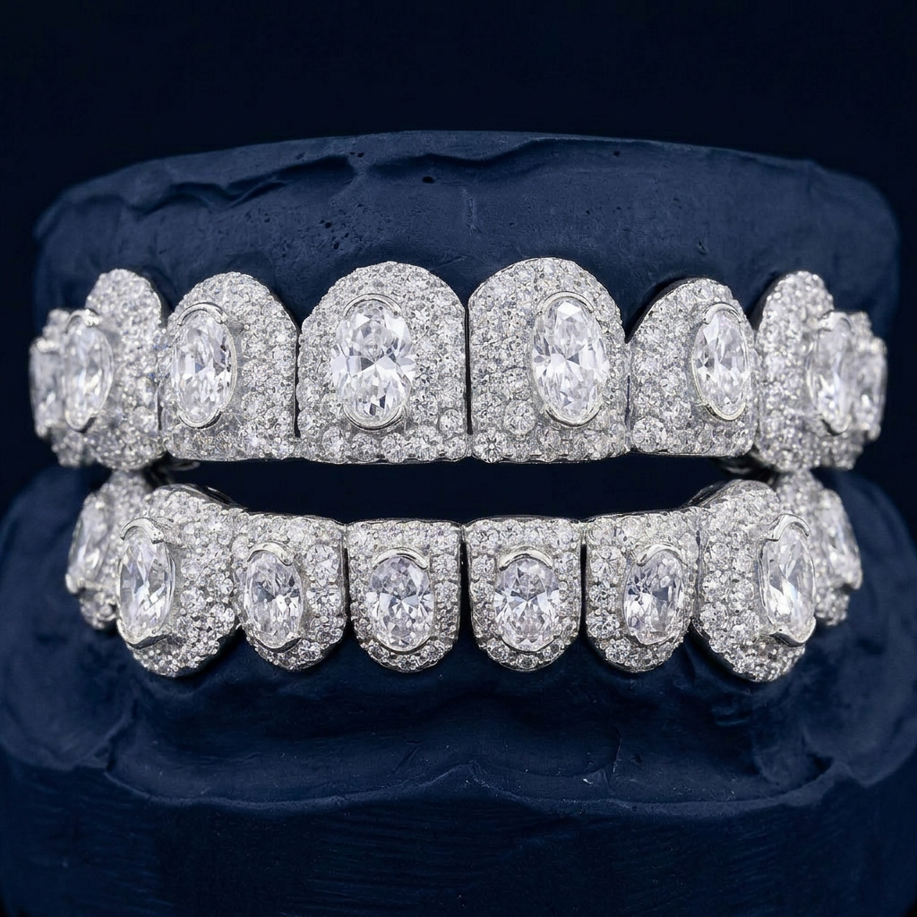 Eclipse - Gold Moissanite Halo Grillz
