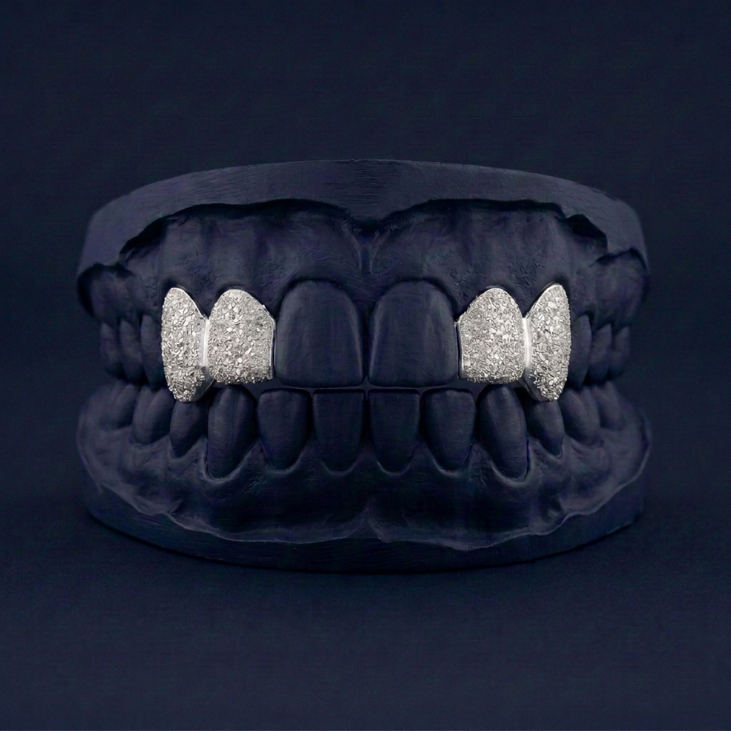 Silver Four Teeth Diamond Dust