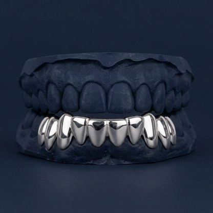 Silver Eight Tooth Solid Bottom